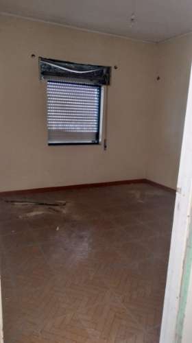 Moradia + armazém ( 2 artigos) para recuperar.
Salgueiros Canidelo, V N Gaia