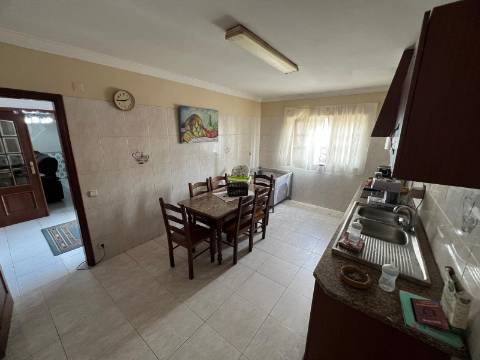 Moradia T4 Casalinhos de Alfaiata, Silveira