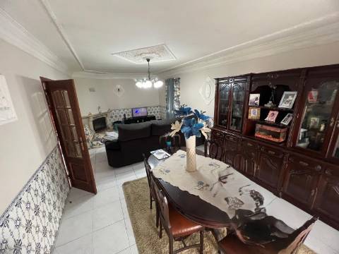 Moradia T4 Casalinhos de Alfaiata, Silveira