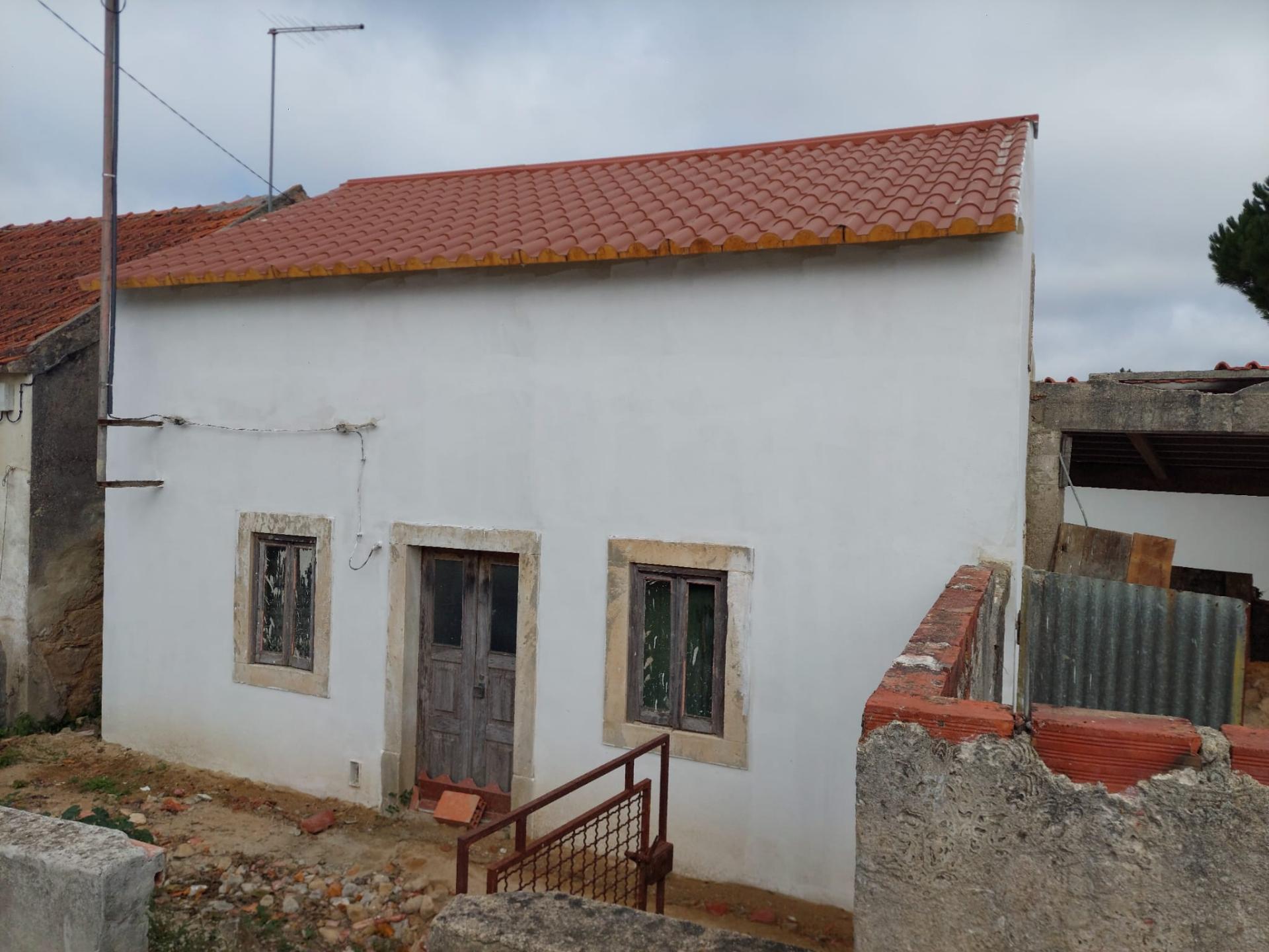 Moradia em reconstrução