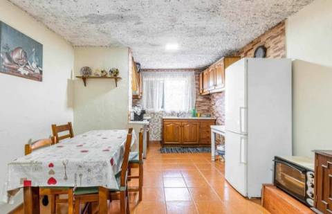 Fantástica Moradia T6 com Piscina e Vista de Serra - Ruivães, Gerês
