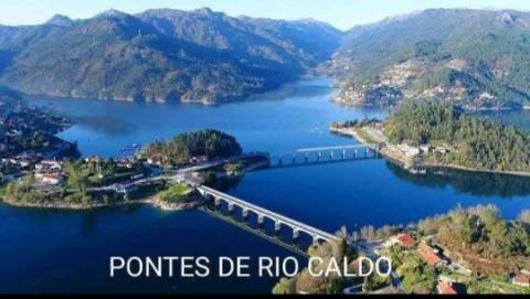 Fantástica Moradia T6 com Piscina e Vista de Serra - Ruivães, Gerês
