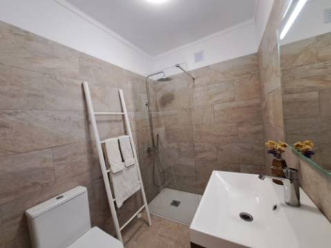 Apartamento T2 renovado, Vale Vite Lourinhã