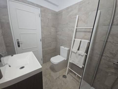 Apartamento T2 renovado, Vale Vite Lourinhã