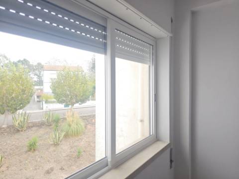 Apartamento T2 renovado, Vale Vite Lourinhã