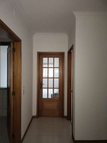 T1 com Garagem e Cozinha em Remodelação - Canidelo, Vila Nova de Gaia