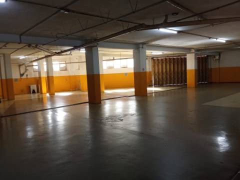 T1 com Garagem e Cozinha em Remodelação - Canidelo, Vila Nova de Gaia