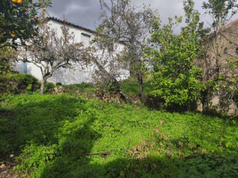 Moradia antiga com grande potencial em Conhais, Góis