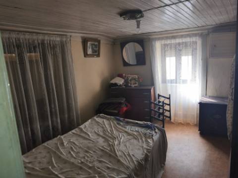 Moradia antiga com grande potencial em Conhais, Góis