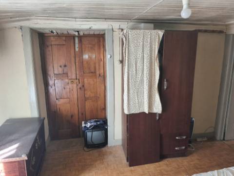 Moradia antiga com grande potencial em Conhais, Góis