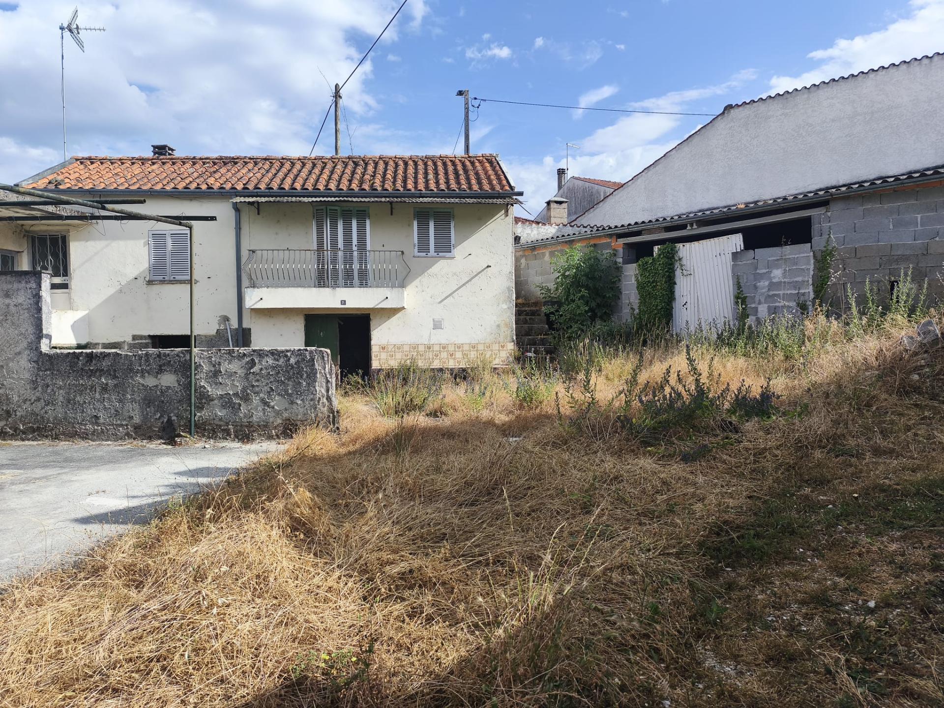 Casa Antiga T3 - Aguiar da Beira