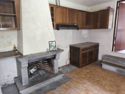 Casa Antiga T3 - Aguiar da Beira