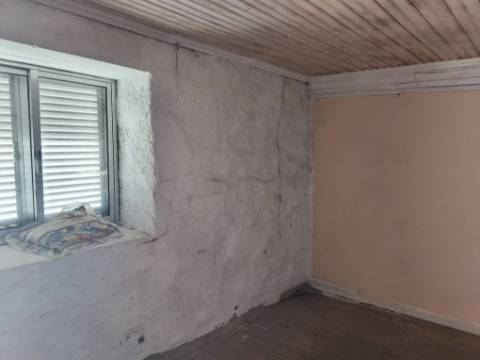 Casa Antiga T3 - Aguiar da Beira