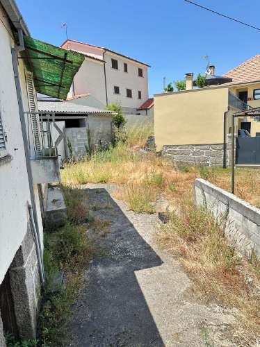 Casa Antiga T3 - Aguiar da Beira