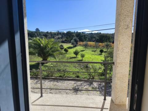 Herdade em Juncais - Fornos de Algodres, Guarda