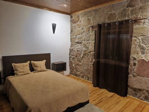 Herdade em Juncais - Fornos de Algodres, Guarda