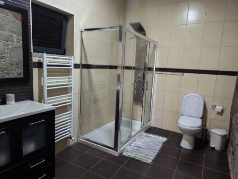 Herdade em Juncais - Fornos de Algodres, Guarda