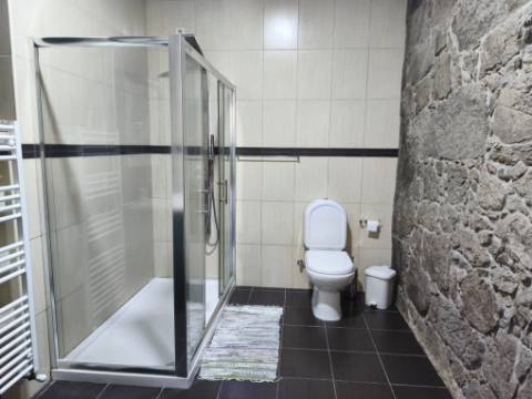 Herdade em Juncais - Fornos de Algodres, Guarda