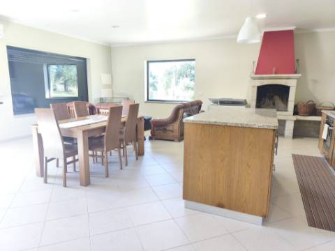 Herdade em Juncais - Fornos de Algodres, Guarda