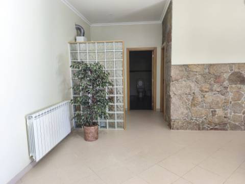 Herdade em Juncais - Fornos de Algodres, Guarda