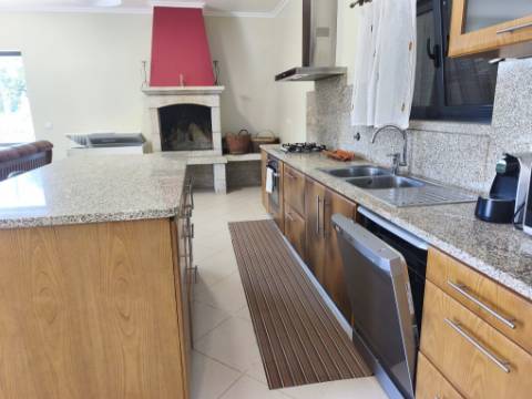 Herdade em Juncais - Fornos de Algodres, Guarda