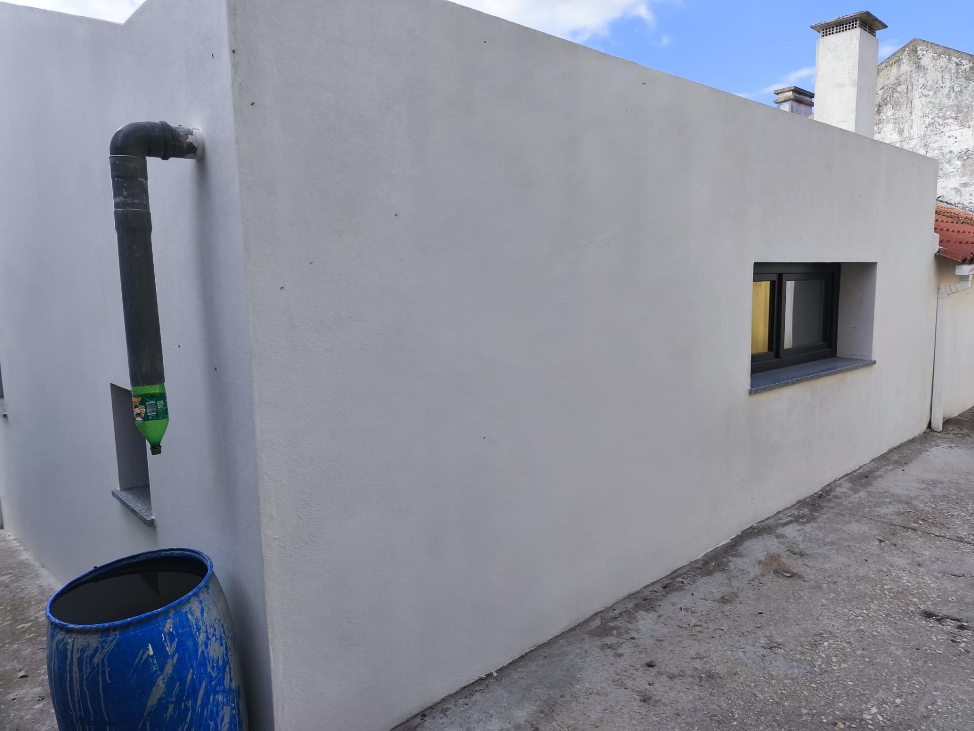 Moradia T2 em fase de acabamentos