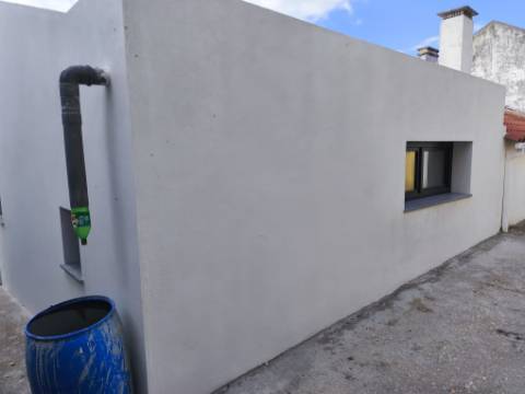 Moradia T2 em fase de acabamentos