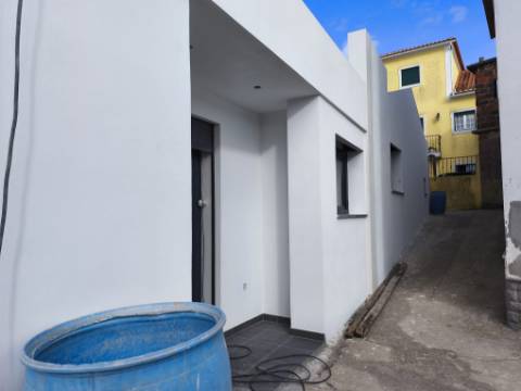 Moradia T2 em fase de acabamentos