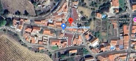 Moradia com Pavilhão e Potencial de Construção até 3 Andares