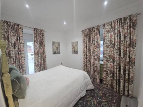 Apartamento T3 remodelado Centro Cadaval