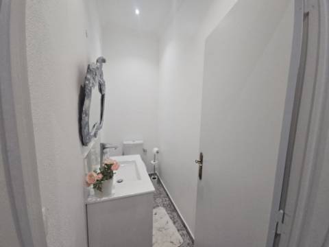 Apartamento T3 remodelado Centro Cadaval