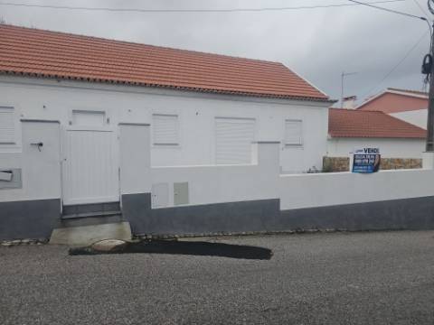 Moradia térrea T2 Ventosa Torres Vedras