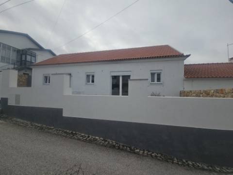 Moradia térrea T2 Ventosa Torres Vedras