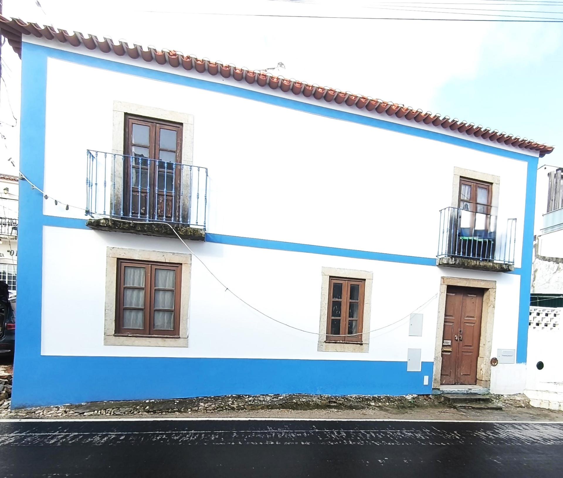 Moradia T2 de Dois Pisos Próxima do Bombarral