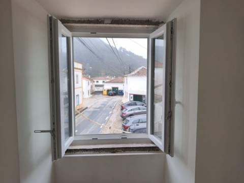 Moradia T2 Moderna e Luminosa - próximo do Bombarral