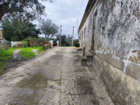 Moradia térrea para recuperar