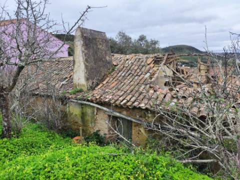 Moradia térrea para recuperar