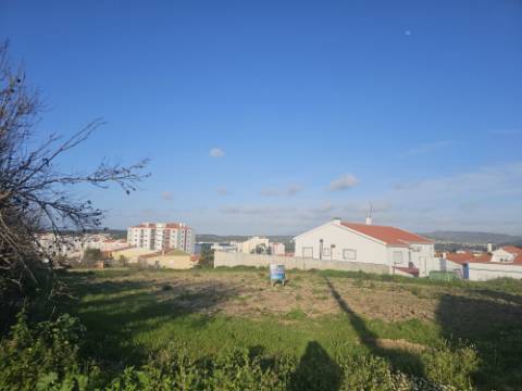 Terreno urbano Torres Vedras