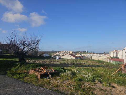 Terreno urbano Torres Vedras