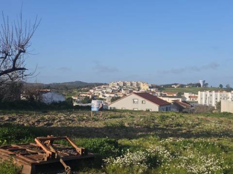 Terreno urbano Torres Vedras