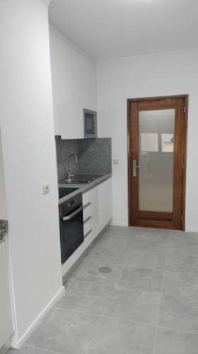 Apartamento T2 Renovado- Coimbrões