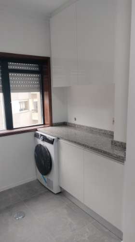 Apartamento T2 Renovado- Coimbrões