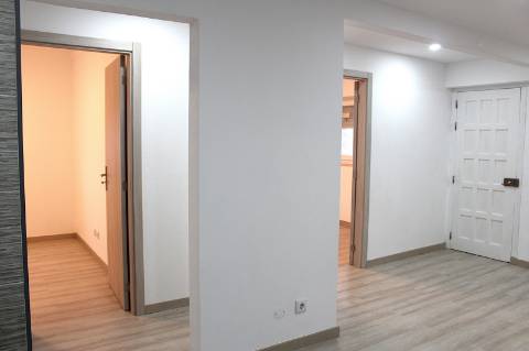 Imóvel com Restaurante e Habitação nos Casais da Ponte, Coto