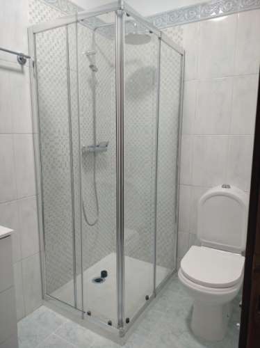 T2 TOTALMENTE RENOVADO EM CANIDELO - A 2 KM DA PRAIA!