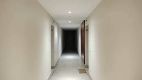 T2 TOTALMENTE RENOVADO EM CANIDELO - A 2 KM DA PRAIA!