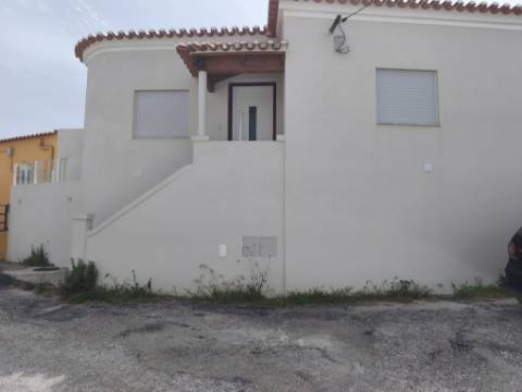 Moradia T3 Térrea