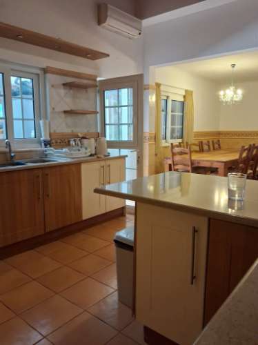 MORADIA T8 PARA VENDA