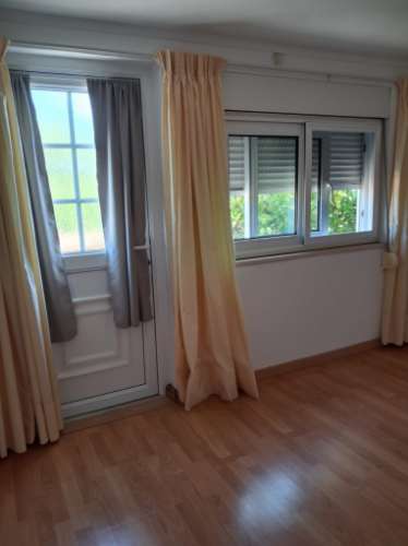 MORADIA T8 PARA VENDA