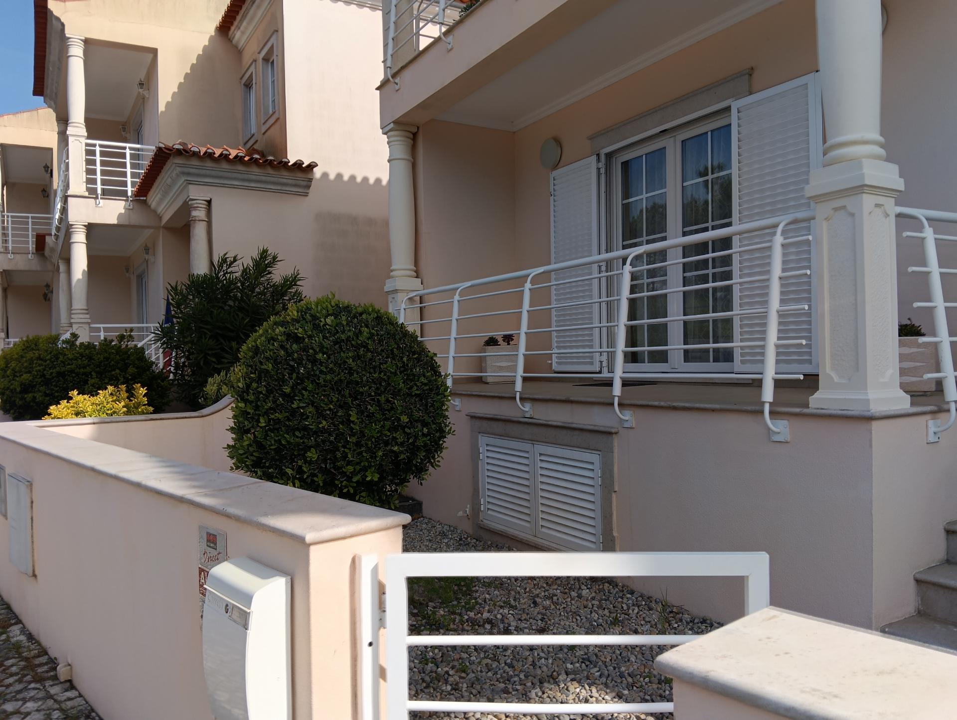 Excelente Moradia T3 com Piscina, Garagem e Zona de Lazer