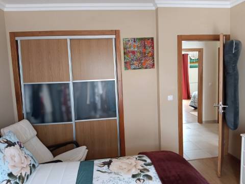 Excelente Moradia T3 com Piscina, Garagem e Zona de Lazer